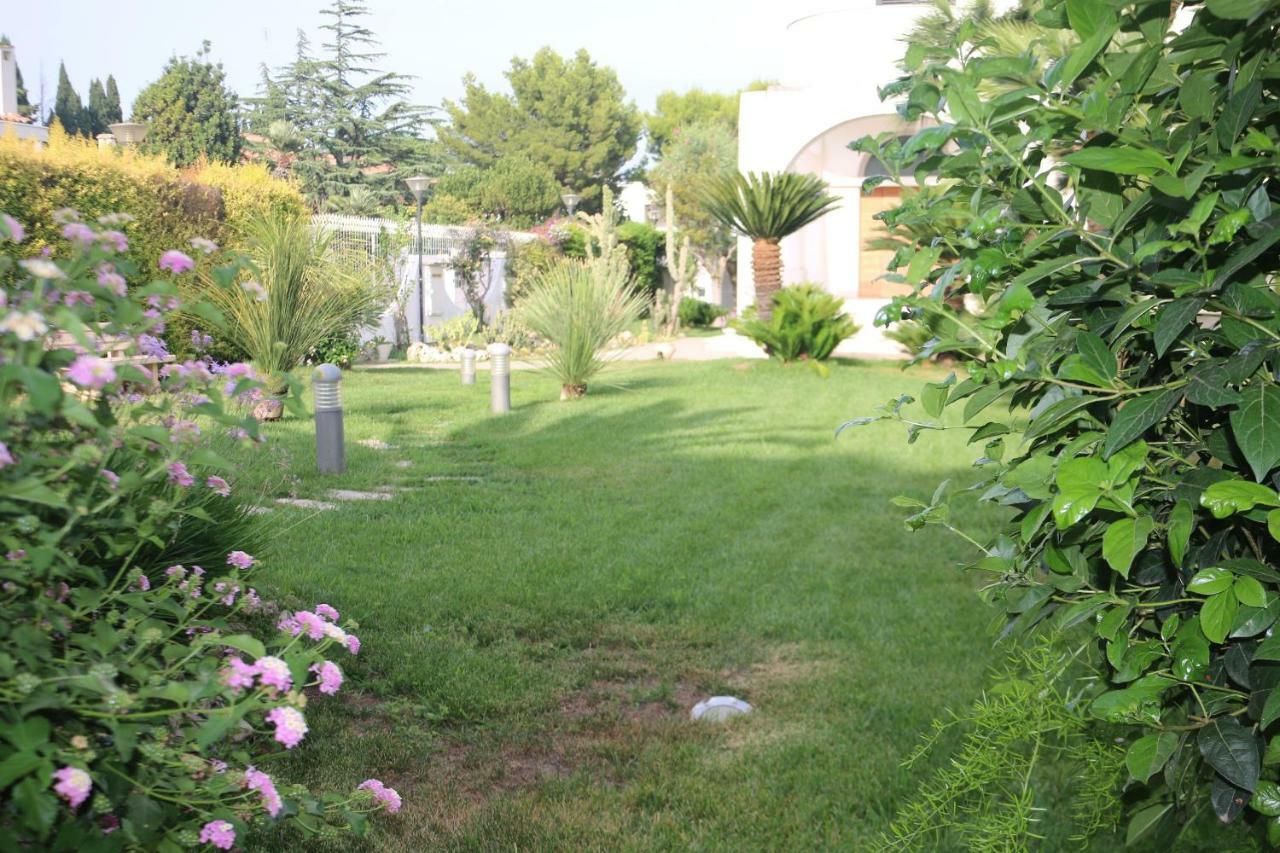Villa Andrea Bari Exteriör bild